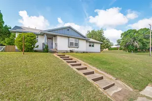 2406 Magna Vista Dr, Dallas, TX 75216 - Photo 1