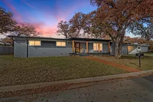 1201 NW 6th Ave, Mineral Wells, TX 76067 - Photo 1