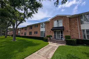4715 Skillman St, Dallas, TX 75206 - Photo 2