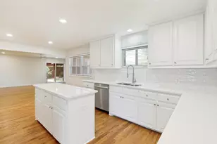 5820 Forest Ln, Dallas, TX 75230 - Photo 12