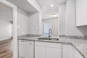 5534 Boca Raton Blvd, Fort Worth, TX 76112 - Photo 10