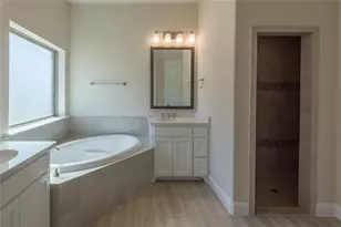 560 Thoroughbred Ave, Frisco, TX 75036 - Photo 18