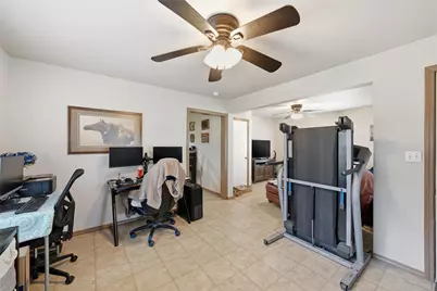 808 N Reagan Street, West, TX 76691 - Photo 6