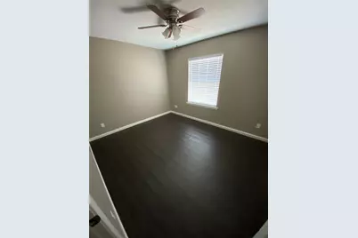 141 W Canton Street #E, Palmer, TX 75152 - Photo 4