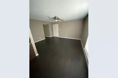 141 W Canton Street #E, Palmer, TX 75152 - Photo 2