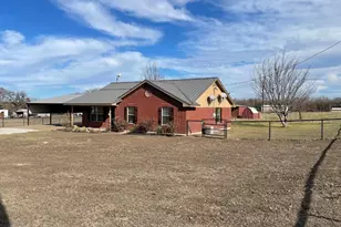 826 Gilliland Rd, Springtown, TX 76082 - Photo 16