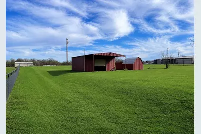 826 Gilliland Road, Springtown, TX 76082 - Photo 14
