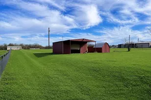 826 Gilliland Rd, Springtown, TX 76082 - Photo 14