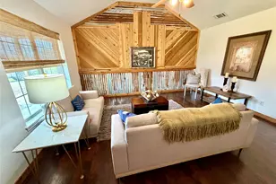 826 Gilliland Rd, Springtown, TX 76082 - Photo 4