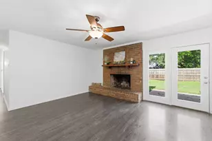 801 Gettysburg Pl, Bedford, TX 76022 - Photo 12