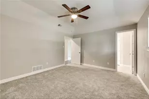 2303 Silverthorne Dr, Dallas, TX 75287 - Photo 10