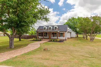 1305 N John Douglas Road, Van Alstyne, TX 75495 - Photo 2