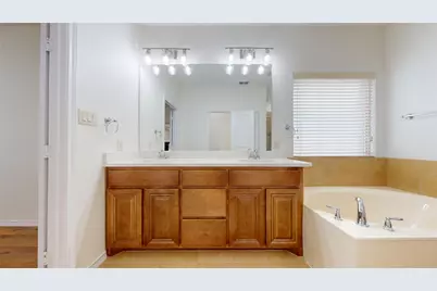 15817 Carlton Oaks Drive, Fort Worth, TX 76177 - Photo 14
