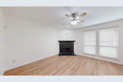 15817 Carlton Oaks Drive, Fort Worth, TX 76177 - Photo 4