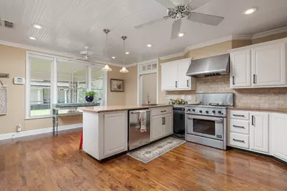 203 E Umphress Street, Van Alstyne, TX 75495 - Photo 10
