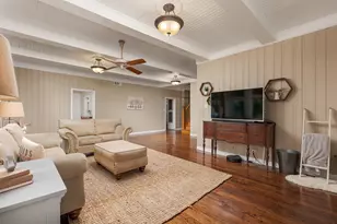203 E Umphress St, Van Alstyne, TX 75495 - Photo 14