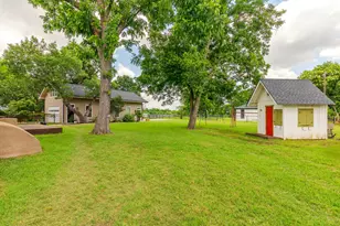 203 E Umphress St, Van Alstyne, TX 75495 - Photo 34