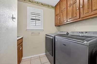 2317 Meandering Way, Arlington, TX 76011 - Photo 32