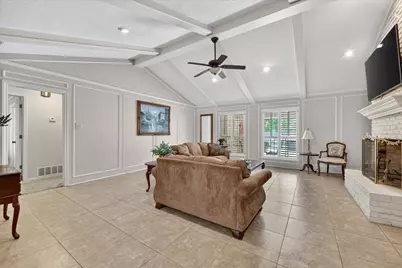 2317 Meandering Way, Arlington, TX 76011 - Photo 8