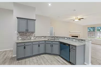 11812 Gold Creek Drive E, Fort Worth, TX 76244 - Photo 6