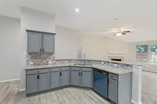11812 Gold Creek Dr E, Fort Worth, TX 76244 - Photo 6