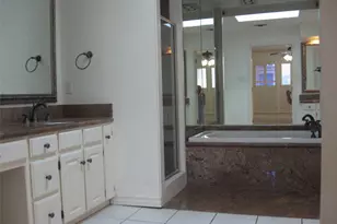 5200 Ledgestone Dr, Fort Worth, TX 76132 - Photo 12
