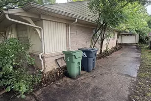 710 Valley View, Arlington, TX 76010 - Photo 2