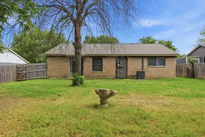 5725 Macneill Drive, Haltom City, TX 76148 - Photo 28
