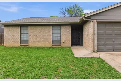 5725 Macneill Drive, Haltom City, TX 76148 - Photo 4