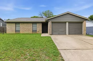 5725 Macneill Dr, Haltom City, TX 76148 - Photo 1