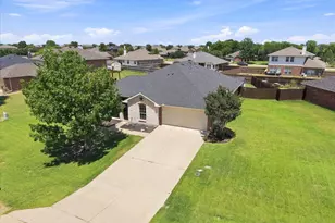 2744 Stoney Hollow Ln, Rockwall, TX 75087 - Photo 2