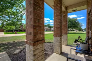 2744 Stoney Hollow Ln, Rockwall, TX 75087 - Photo 2