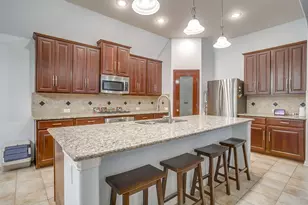 961 Tara Dr, Burleson, TX 76028 - Photo 4