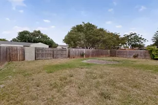 2317 Idlewood Dr, Arlington, TX 76014 - Photo 38
