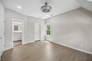 801 W Morphy St, Fort Worth, TX 76104 - Photo 20