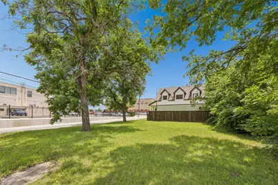 801 W Morphy Street, Fort Worth, TX 76104 - Photo 30