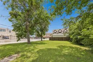801 W Morphy St, Fort Worth, TX 76104 - Photo 30