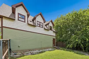 801 W Morphy St, Fort Worth, TX 76104 - Photo 28