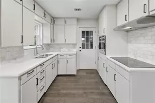 220 Robert St, Burleson, TX 76028 - Photo 22