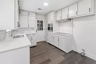 220 Robert St, Burleson, TX 76028 - Photo 24