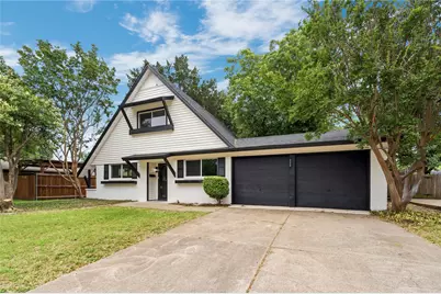 220 Robert Street, Burleson, TX 76028 - Photo 1