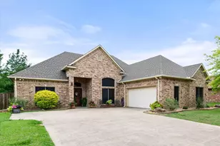 1103 Louise Ln, Ennis, TX 75119 - Photo 2