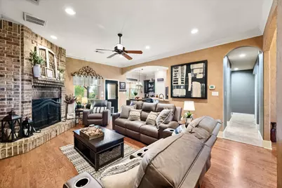 1103 Louise Lane, Ennis, TX 75119 - Photo 8