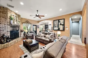 1103 Louise Ln, Ennis, TX 75119 - Photo 8