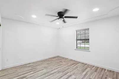 2421 Meadow View, Bedford, TX 76021 - Photo 14