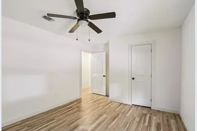 2421 Meadow View, Bedford, TX 76021 - Photo 22