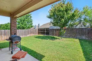8909 Tenderfoot Ln, Aubrey, TX 76227 - Photo 32