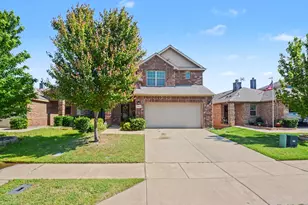 8909 Tenderfoot Ln, Aubrey, TX 76227 - Photo 2