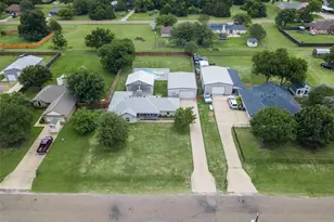 302 Anita Ln, Waxahachie, TX 75165 - Photo 30