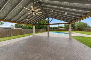 302 Anita Ln, Waxahachie, TX 75165 - Photo 6